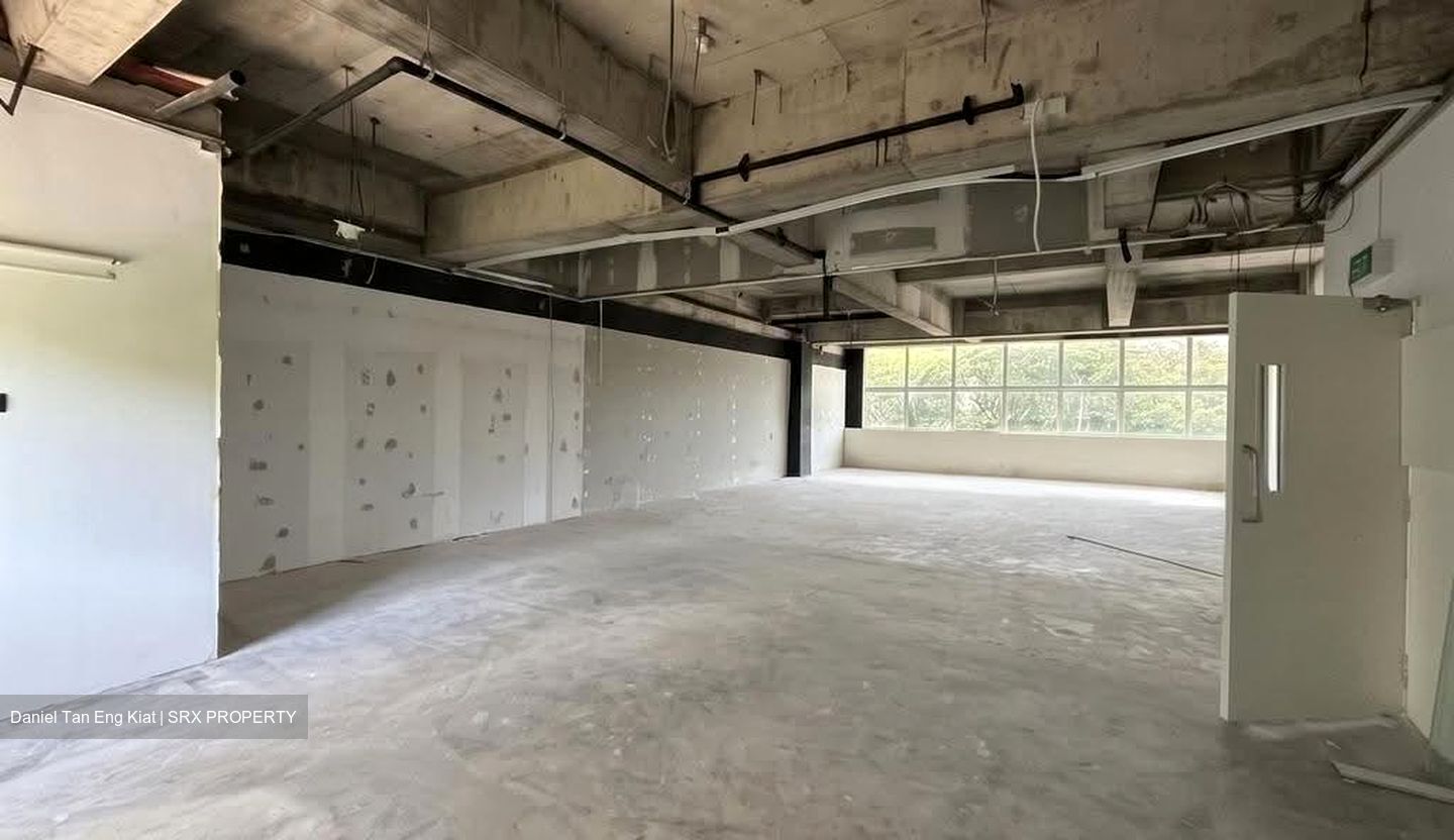 Old Holland Road (D10), Office #626369101